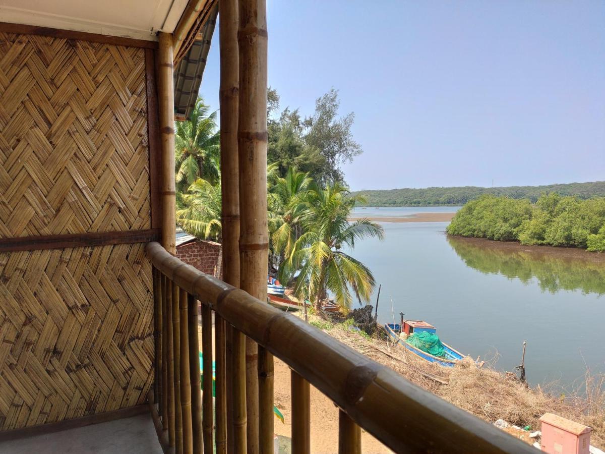 Chivarin Resorts Mālvan Kültér fotó