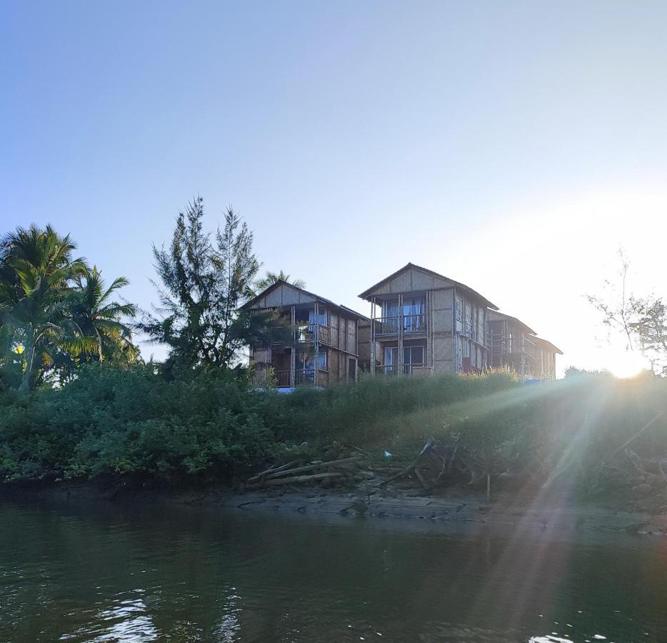 Chivarin Resorts Mālvan Kültér fotó