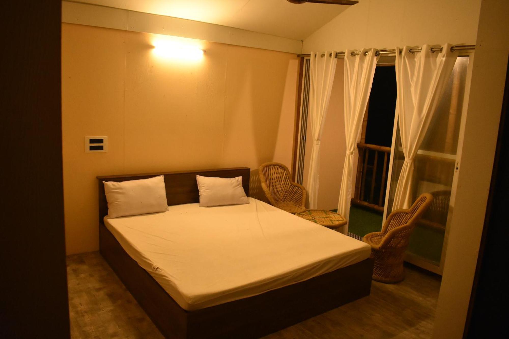 Chivarin Resorts Mālvan Szoba fotó